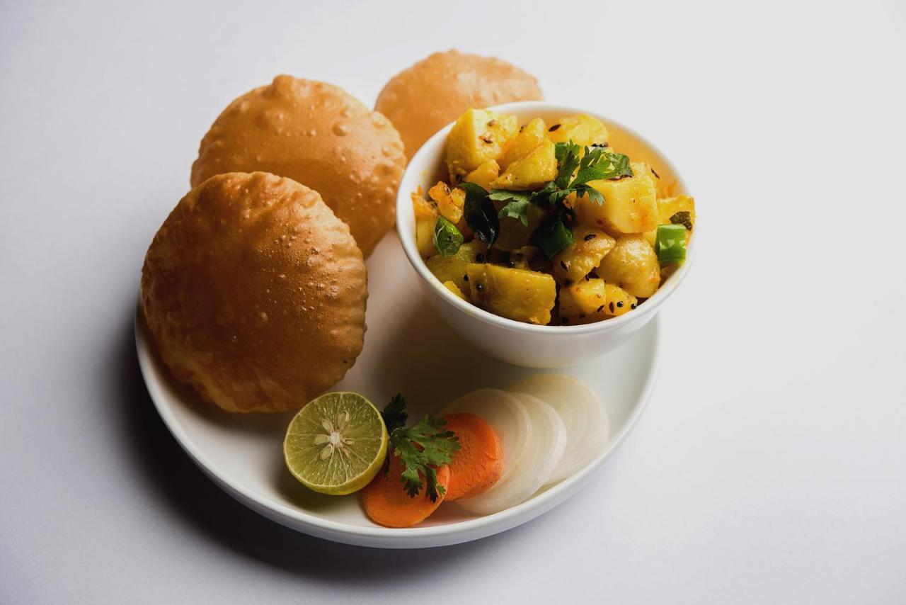 Capital O Bvh Hospitality Near Pvr Ansal Plaza Greater Noida 호텔 외부 사진